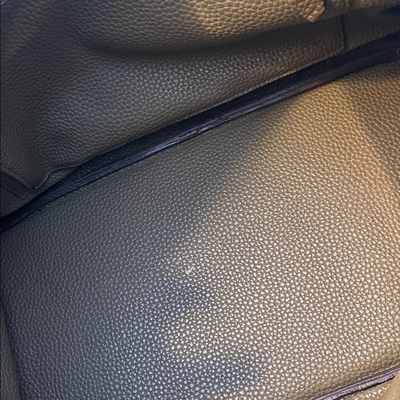 Elegant Brown Handbag - Picture 4 of 8